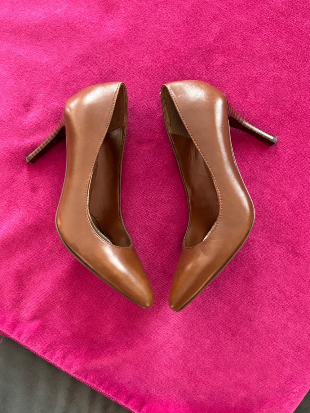 Lauren by Ralph Lauren Women's Brown Leather Heel Pumps, Size 5.5 B - Picture 5 of 9